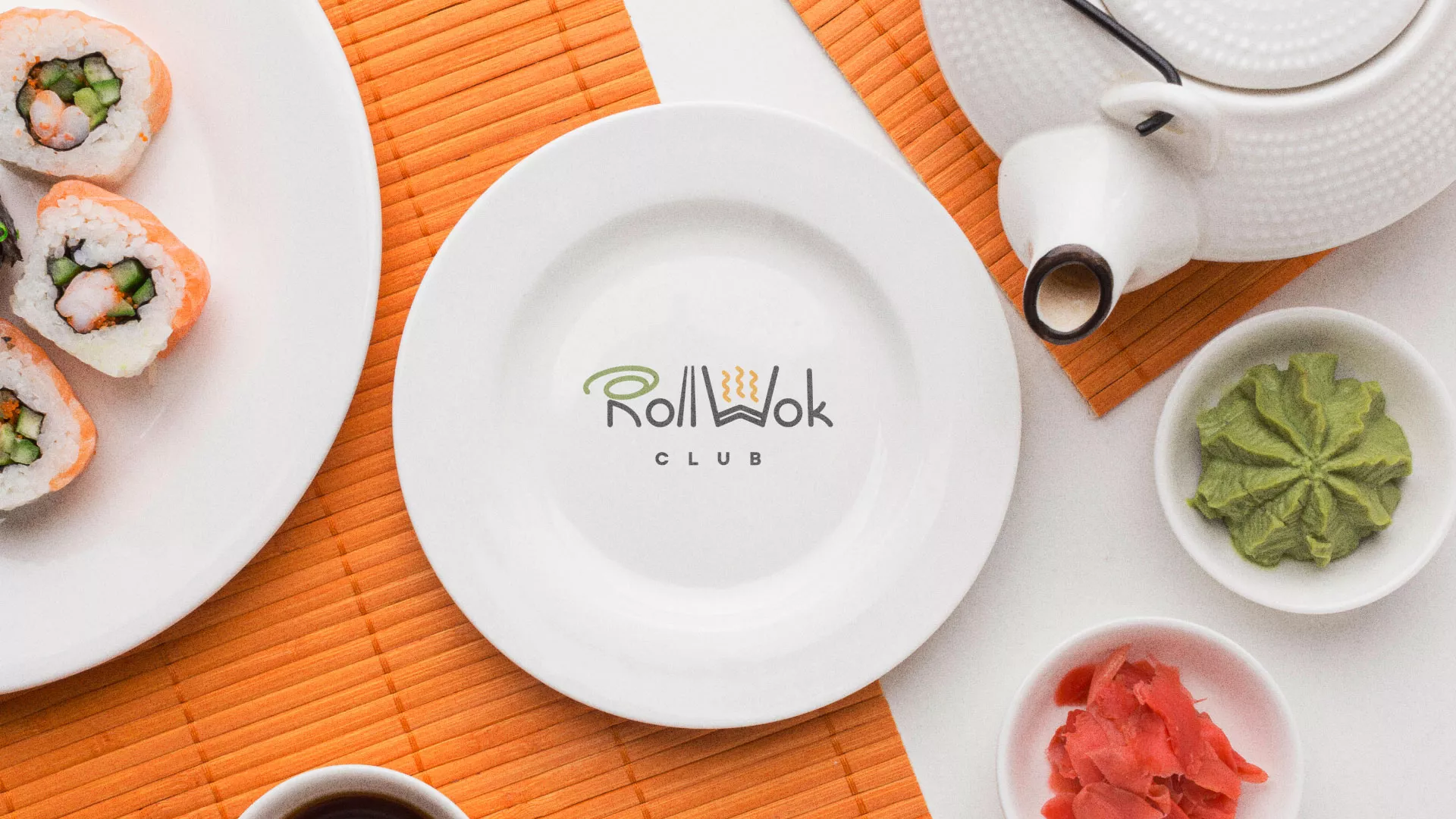 Разработка логотипа и фирменного стиля суши-бара «Roll Wok Club» в Жуковском